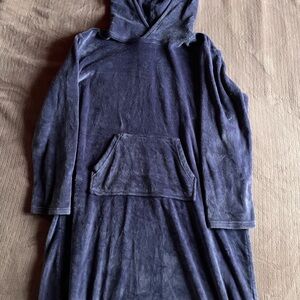 32 Degrees purple Hooded Robe